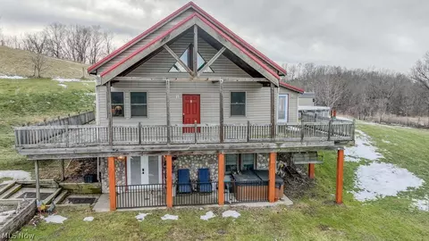 82450 Meyers Rd, Tippecanoe, OH 44699