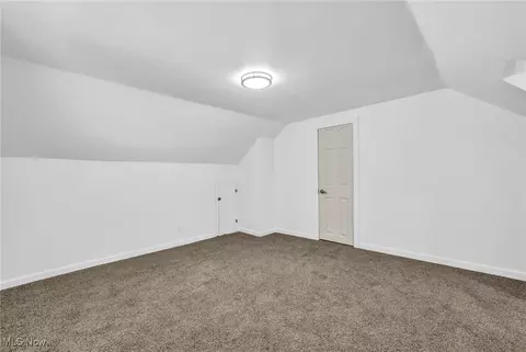 5100 Erwin St, Maple Heights, OH 44137 photo 19