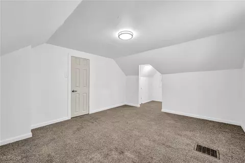 5100 Erwin St, Maple Heights, OH 44137 photo 20