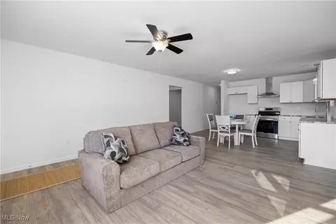 Living - 1999 E Oldgate Rd, Sandusky, OH 44870 photo 1 of 2