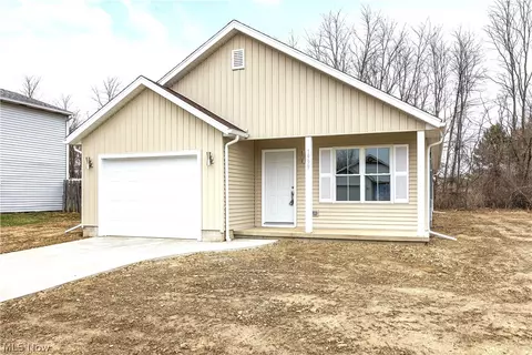 Exterior - 1999 E Oldgate Rd, Sandusky, OH 44870 photo 2 of 3