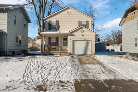 36 Devonshire Dr, Akron, OH 44312 photo 1