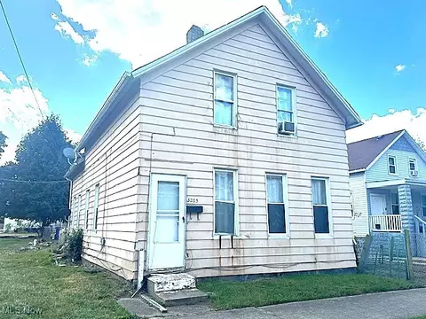 3205 Seymour Ave, Cleveland, OH 44113
