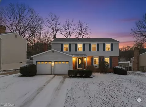3535 Banyan St NW, Massillon, OH 44646