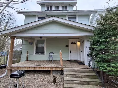 530 Rosemont Ct NW, Canton, OH 44708