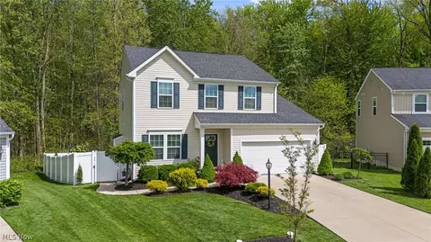 31832 Rustic Rdg, North Ridgeville, OH 44039