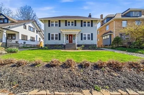 3014 Euclid Heights Blvd, Cleveland Heights, OH 44118
