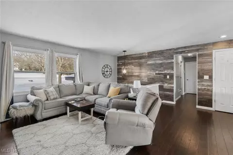 Living - 8101 Yoder Rd, Seville, OH 44273 photo 1 of 2