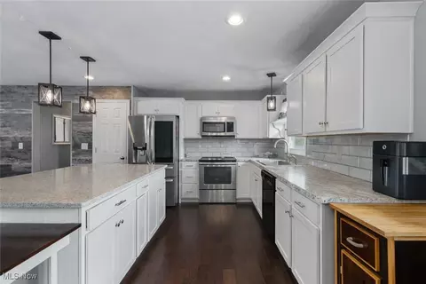 Kitchen - 8101 Yoder Rd, Seville, OH 44273 photo 2 of 3