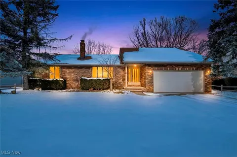 105 Hartford Dr, Medina, OH 44256