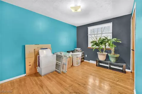 Bedroom - 856 Salem Ave, Elyria, OH 44035 photo 2 of 11