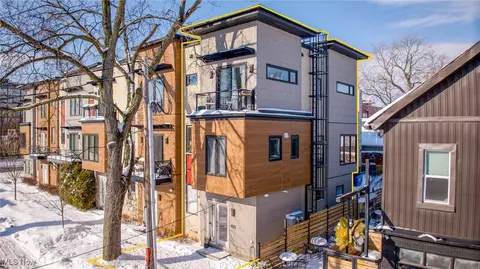 2104 Freeman Ave, Cleveland, OH 44113