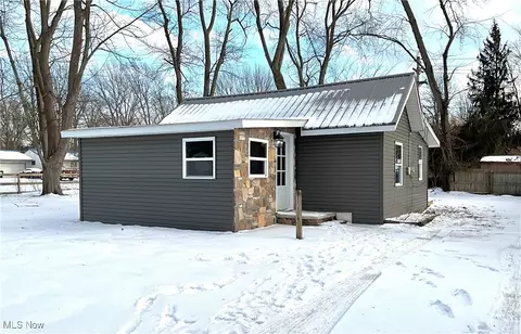 6566 Earl Ave, Madison, OH 44057