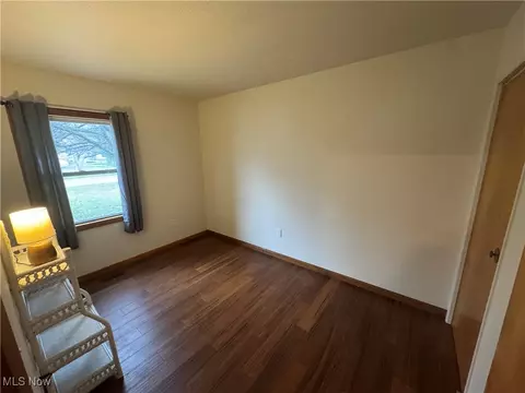 1331 E 28th St, Ashtabula, OH 44004 photo 7