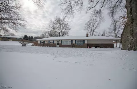 4022 State Route 516 NW, Dover, OH 44622