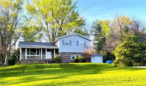 9584 Kinsman Rd, Novelty, OH 44072