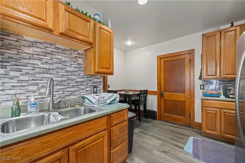 1685 E 36th St, Lorain, OH 44055 photo 13