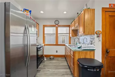 1685 E 36th St, Lorain, OH 44055 photo 10