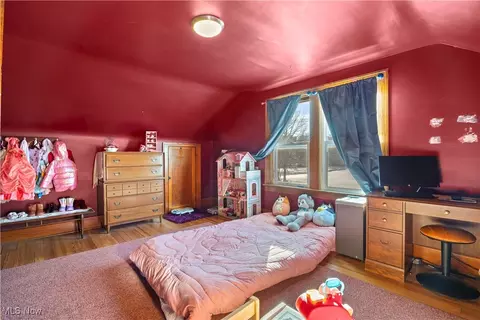 Bedroom - 1685 E 36th St, Lorain, OH 44055 photo 6 of 9