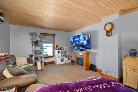 1685 E 36th St, Lorain, OH 44055 photo 5