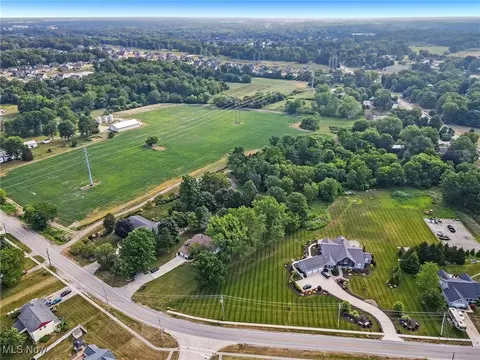 3473 Moon Rd, Avon, OH 44011 photo 9