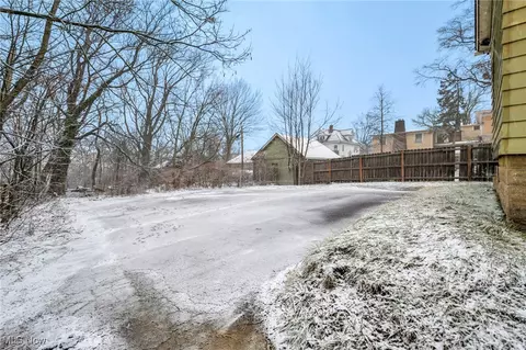 317 West Ave, Elyria, OH 44035 photo 6