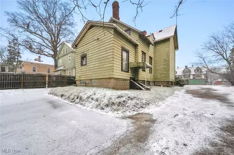 317 West Ave, Elyria, OH 44035 photo 7
