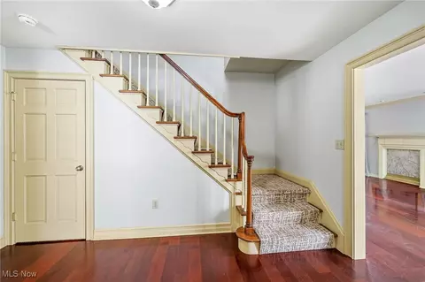 Entry Way - 153 Overhill Rd, Boardman, OH 44512 photo 1 of 4