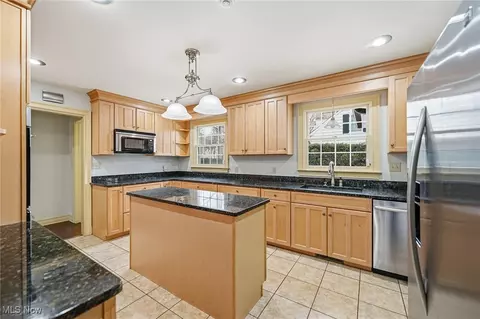 Kitchen - 153 Overhill Rd, Boardman, OH 44512 photo 1 of 3