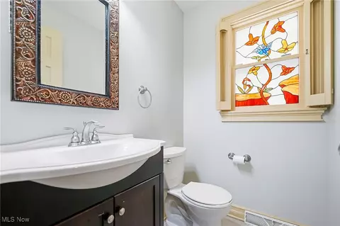 Bath - 153 Overhill Rd, Boardman, OH 44512 photo 1 of 5