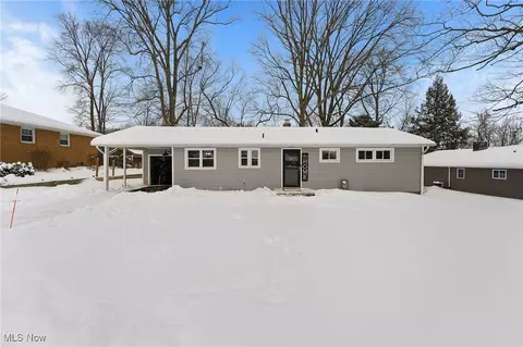 7647 Connelly Rd, Masury, OH 44438