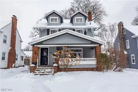 153 Castle Blvd, Akron, OH 44313