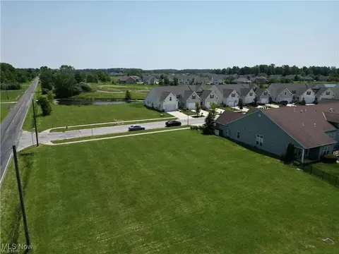 829-831 Robinson Dr, Lagrange, OH 44050 photo 5