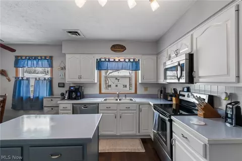 295 High Point Dr, Wadsworth, OH 44281 photo 12
