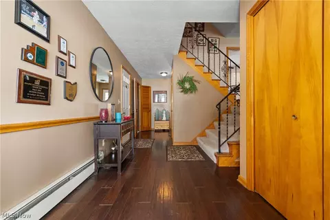 295 High Point Dr, Wadsworth, OH 44281 photo 5