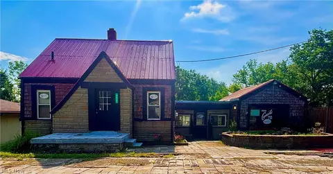 565 S Meridian Rd, Youngstown, OH 44509