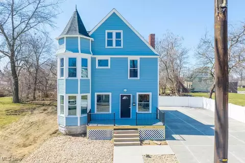 2164 E 87th St, Cleveland, OH 44106