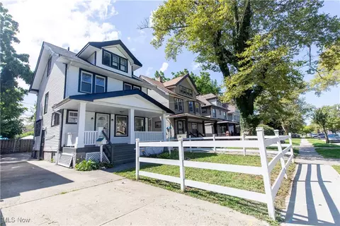 9800 Parmelee Ave, Cleveland, OH 44108