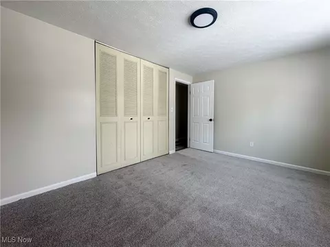 814 Florida Ave, Mcdonald, OH 44437 photo 22