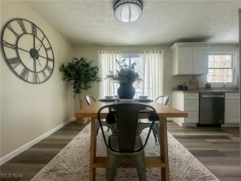 814 Florida Ave, Mcdonald, OH 44437 photo 10