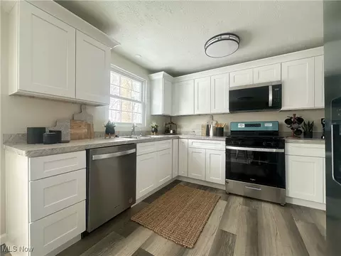814 Florida Ave, Mcdonald, OH 44437 photo 17