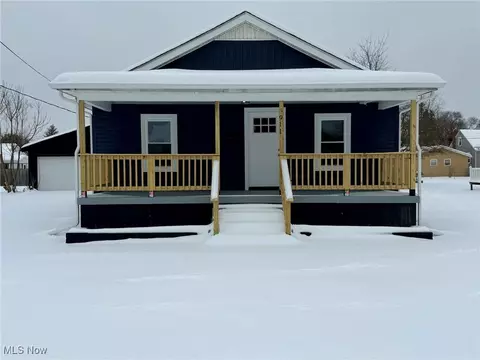 911 Merrick Ave, Zanesville, OH 43701