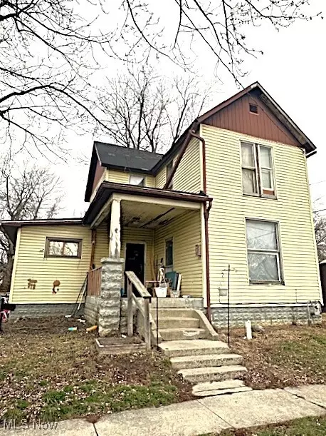 817 Eureka St, Lima, OH 45804