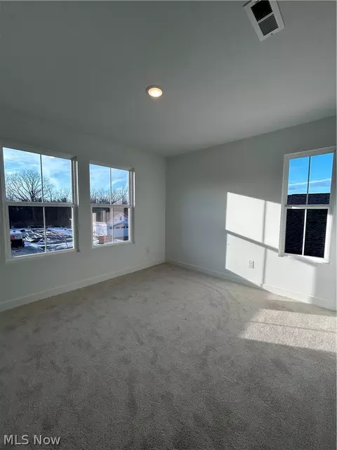 Bedroom - 280 N Lighthouse Oval NW, Marblehead, OH 43440 photo 2 of 2