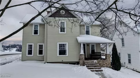 233 W Main St, Sugarcreek, OH 44681