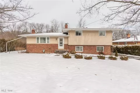 14430 Drake Rd, Strongsville, OH 44136