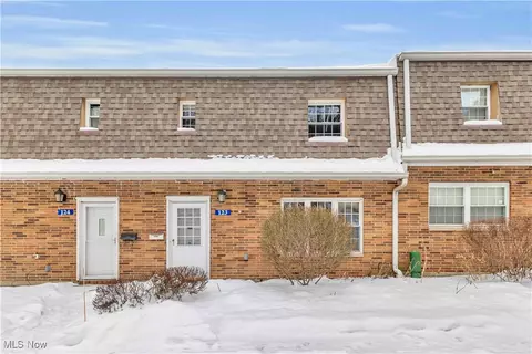 123 Shakespeare Ln, Avon, OH 44011