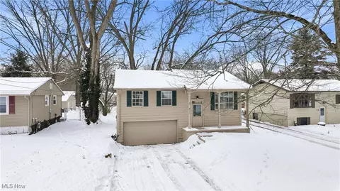 7736 Anderson Ave NE, Warren, OH 44484
