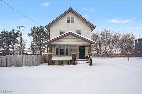 779 Kling St, Akron, OH 44311