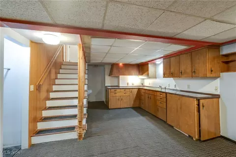 398 Crestview Ave, Akron, OH 44320 photo 27